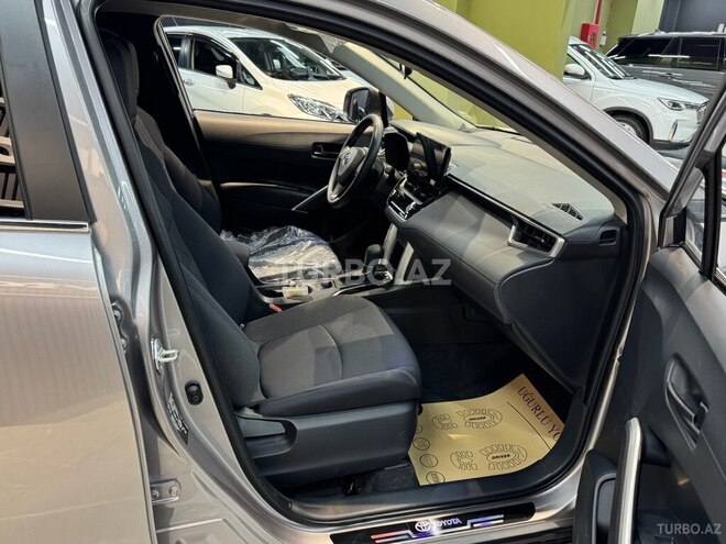 Toyota Corolla Cross 2025, 0 km - 2.0 л - Bakı