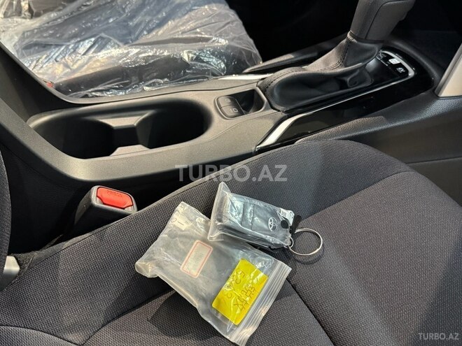 Toyota Corolla Cross 2025, 0 km - 2.0 л - Bakı