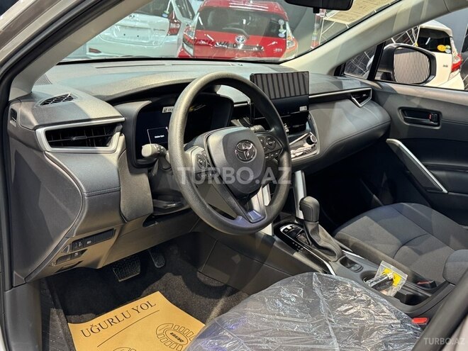 Toyota Corolla Cross 2025, 0 km - 2.0 л - Bakı