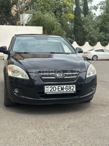 Kia Ceed 2007, 242,000 km - 1.6 л - Gəncə