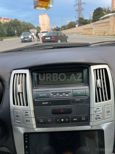 Lexus RX 330-10