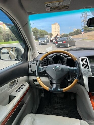 Lexus RX 330-11