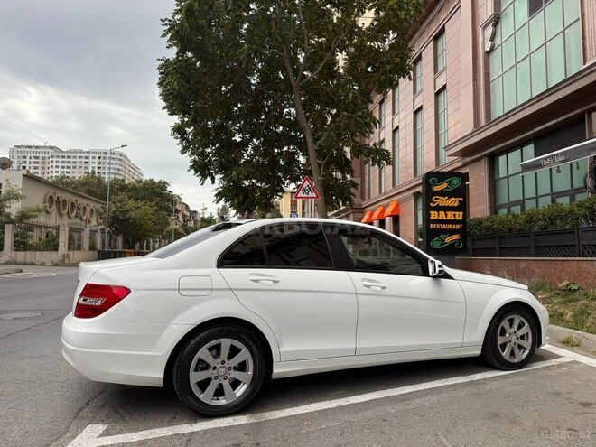 Mercedes C 180 2012, 101,330 km - 1.6 л - Bakı