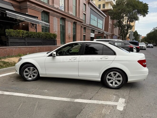 Mercedes C 180 2012, 101,330 km - 1.6 л - Bakı