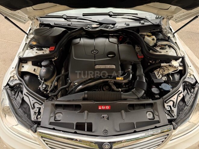 Mercedes C 180 2012, 101,330 km - 1.6 л - Bakı