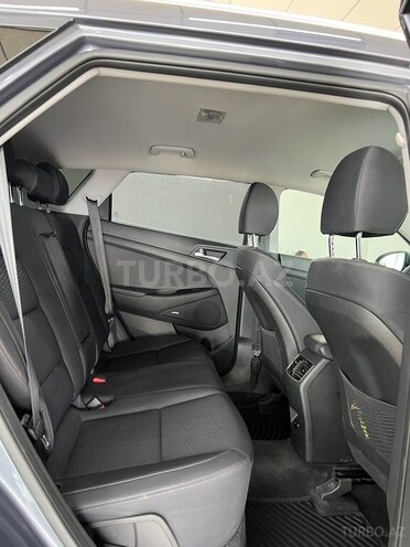 Hyundai Tucson-15