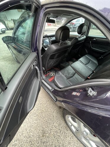 Mercedes C 320 2001, 200,000 km - 3.2 л - Bakı