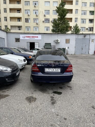 Mercedes C 320 2001, 200,000 km - 3.2 л - Bakı