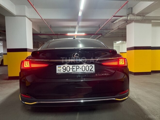 Lexus ES 300h-7