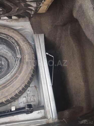 Mercedes E 200 d 1992, 274,100 km - 2.0 l - Sabirabad