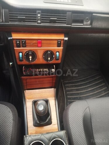 Mercedes E 200 d 1992, 274,100 km - 2.0 l - Sabirabad
