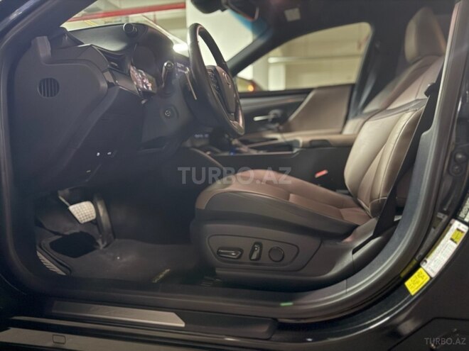 Lexus ES 300h 2023, 38,000 km - 2.5 l - Bakı