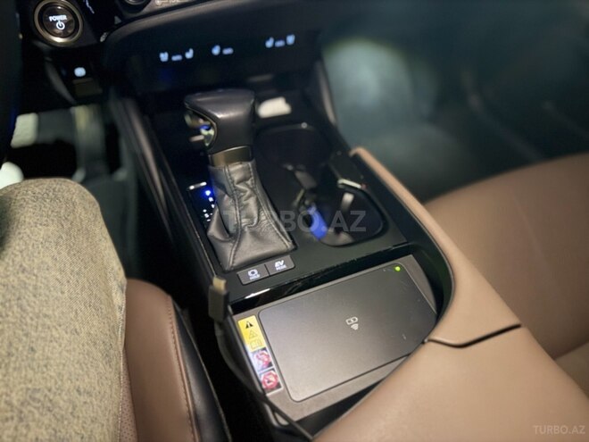 Lexus ES 300h 2023, 38,000 km - 2.5 l - Bakı