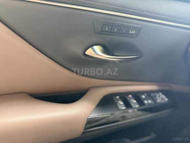 Lexus ES 300h 2023, 38,000 km - 2.5 l - Bakı