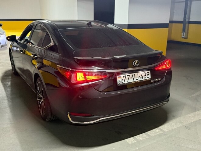 Lexus ES 300h 2023, 38,000 km - 2.5 l - Bakı