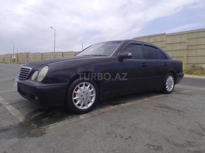 Mercedes E 220 d 2001, 352,000 km - 2.2 l - Bakı