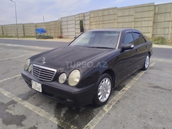 Mercedes E 220 d 2001, 352,000 km - 2.2 l - Bakı
