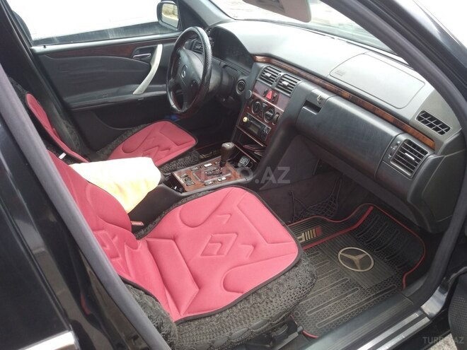 Mercedes E 220 d 2001, 352,000 km - 2.2 l - Bakı