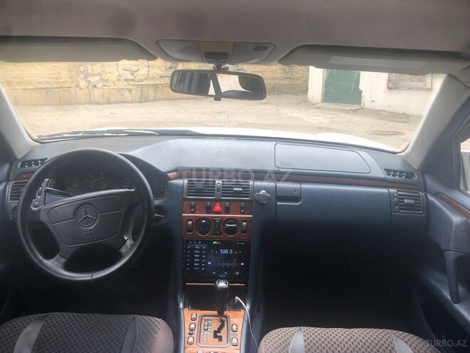 Mercedes E 220 d 1998, 445,000 km - 2.2 l - Bakı