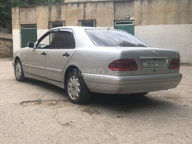 Mercedes E 220 d 1998, 445,000 km - 2.2 l - Bakı