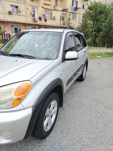 Toyota RAV4 2004, 297,000 km - 2.4 l - Sumqayıt