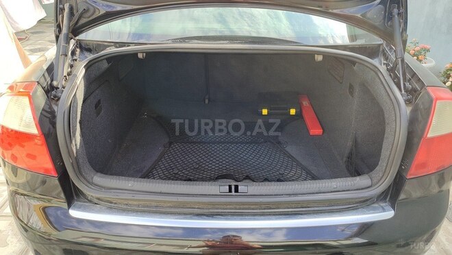 Audi A4 2004, 205,000 km - 1.8 l - Bakı