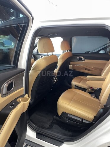 Kia Sorento-12