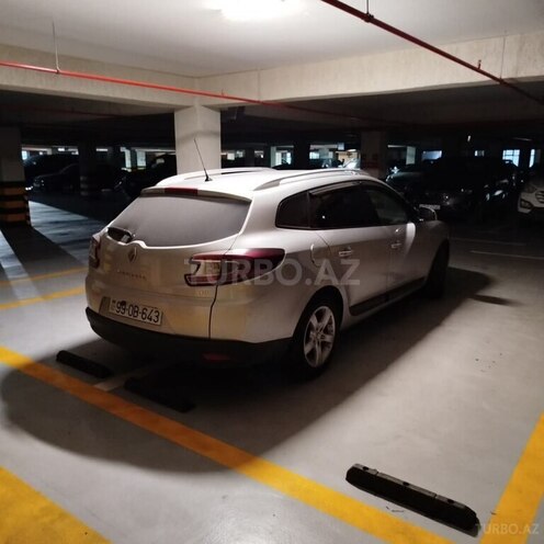 Renault Megane-7