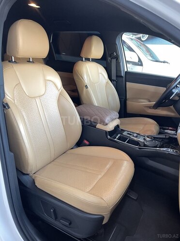 Kia Sorento-13