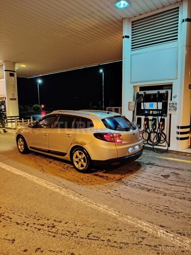 Renault Megane-10