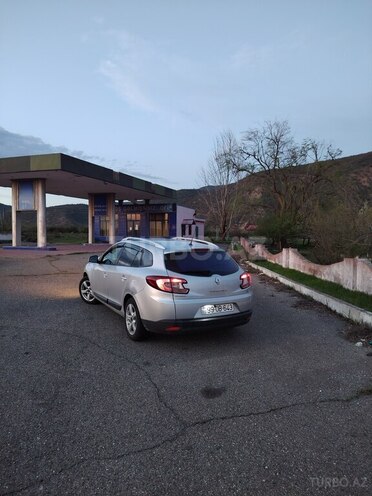 Renault Megane-15
