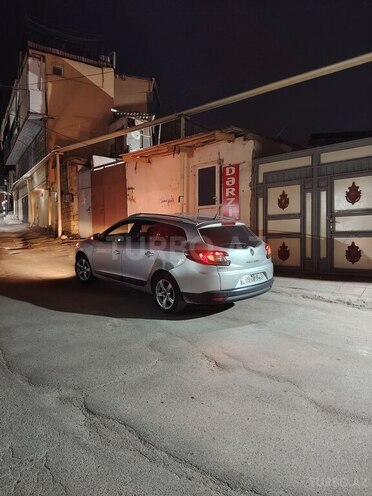 Renault Megane-16