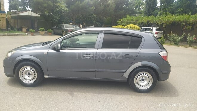 Opel Astra 2005, 281,000 km - 1.4 л - Gəncə