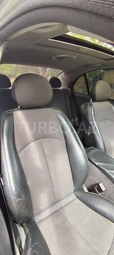 Mercedes E 220 d 2004, 350,000 km - 2.2 l - Göyçay