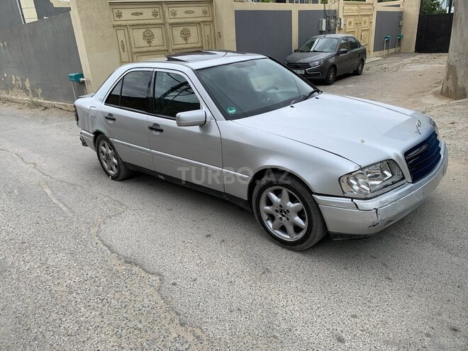 Mercedes C 180-7