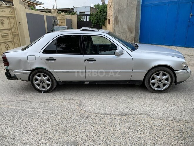Mercedes C 180-8