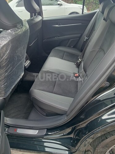 Toyota Camry-12