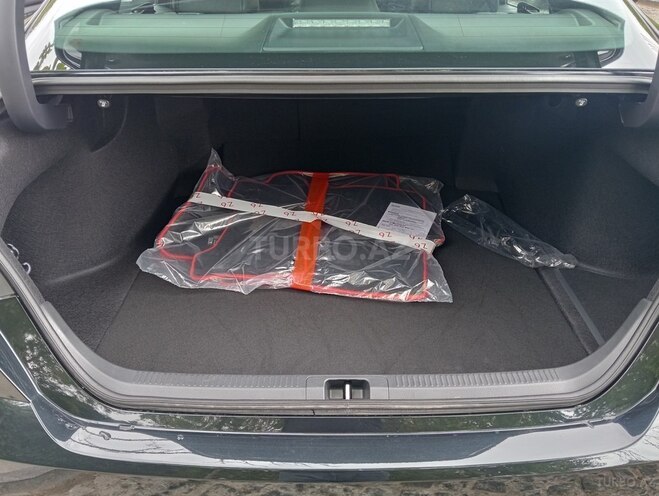 Toyota Camry-14