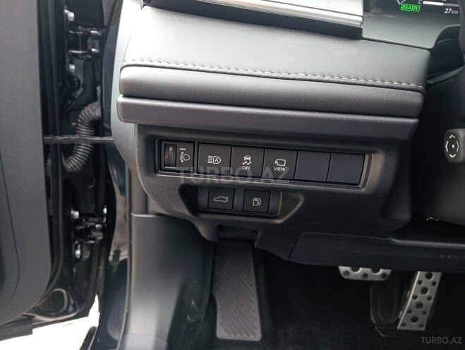 Toyota Camry-11