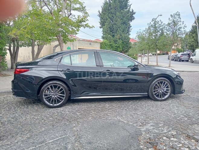 Toyota Camry-5