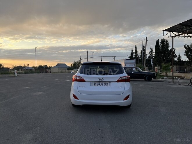 Hyundai i30 2015, 240,000 km - 1.4 l - Bakı