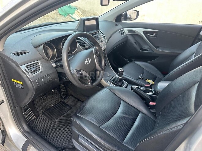 Hyundai Avante 2014, 225,000 km - 1.6 l - Bakı