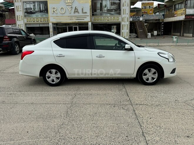 Nissan Latio 2015, 98,000 km - 1.2 l - Bakı