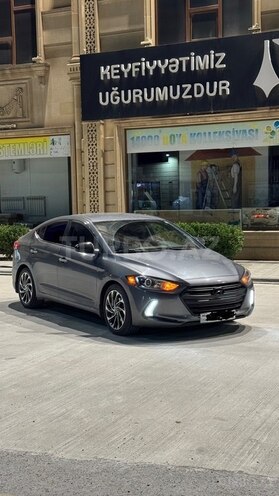 Hyundai Elantra 2018, 174,614 km - 2.0 l - Salyan