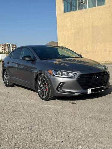 Hyundai Elantra 2018, 174,614 km - 2.0 l - Salyan