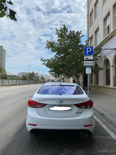 Hyundai Elantra 2015, 175,000 km - 1.8 l - Bakı