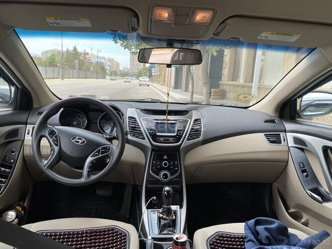 Hyundai Elantra 2015, 175,000 km - 1.8 l - Bakı