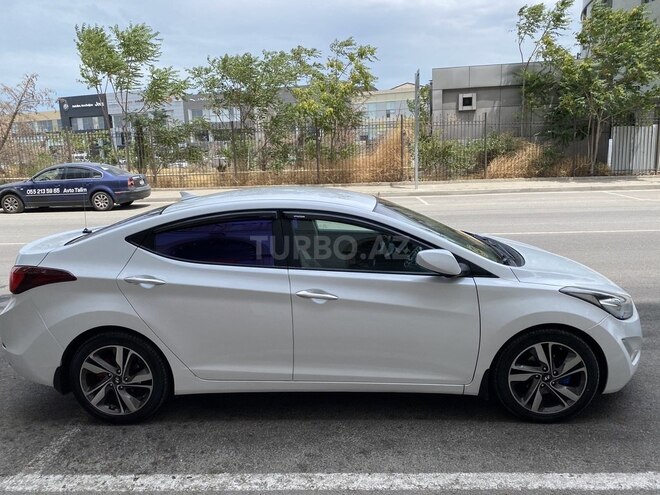 Hyundai Elantra 2015, 175,000 km - 1.8 l - Bakı