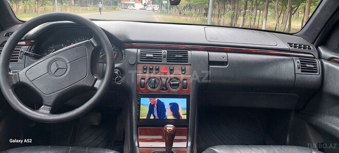 Mercedes E 230 1996, 408,000 km - 2.3 l - Lənkəran