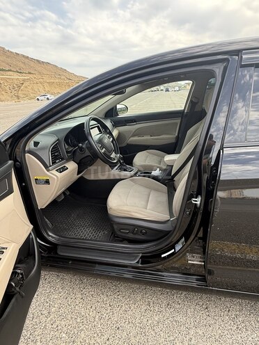 Hyundai Elantra 2016, 285,370 km - 2.0 l - Bakı
